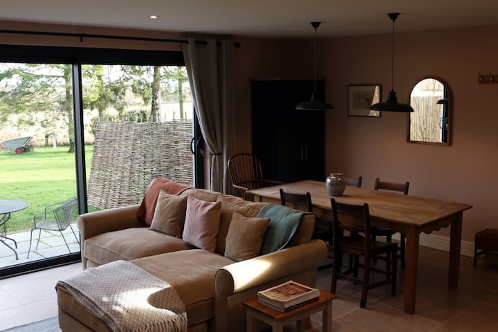 The Cart Lodge - Clare Castle