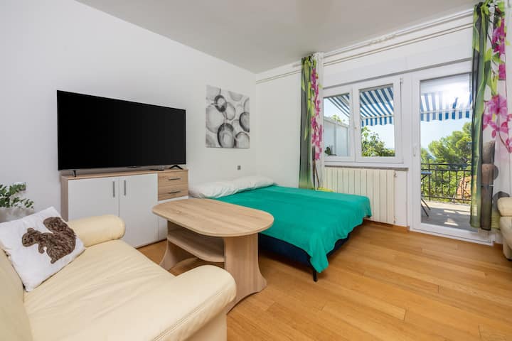 Apartment Near The Beach For 2-4 People In Dramalj - Dramalj
