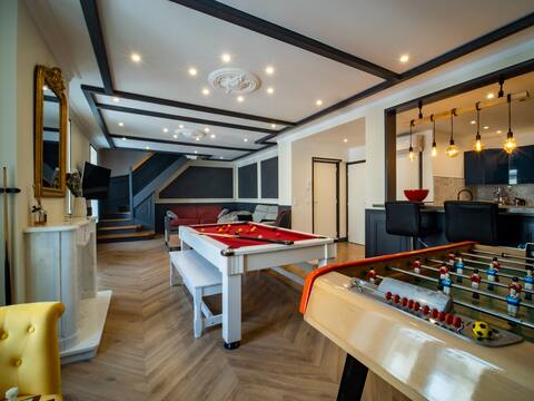 Mega Joan of Arc Billiards Baby