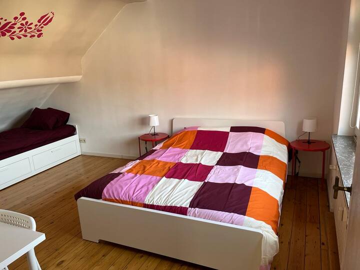 Great apartment for 6 people Great location!