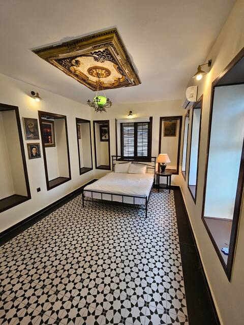 Uniquely furnished, Historic, Duplex, Courtyard House