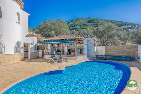 Villa Dos Torres: with private pool - in Alcaucin