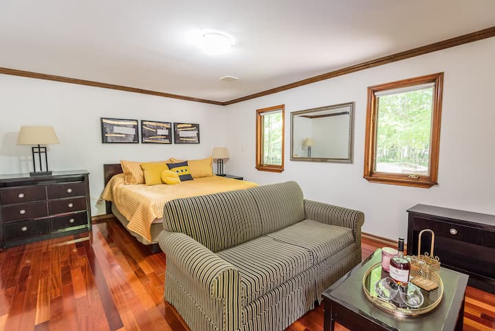 King Bedroom