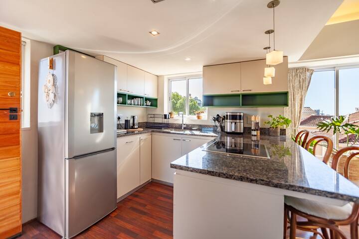 Tranquil Green Point 2 Bedroom gallery image 2