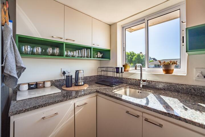 Tranquil Green Point 2 Bedroom gallery image 3