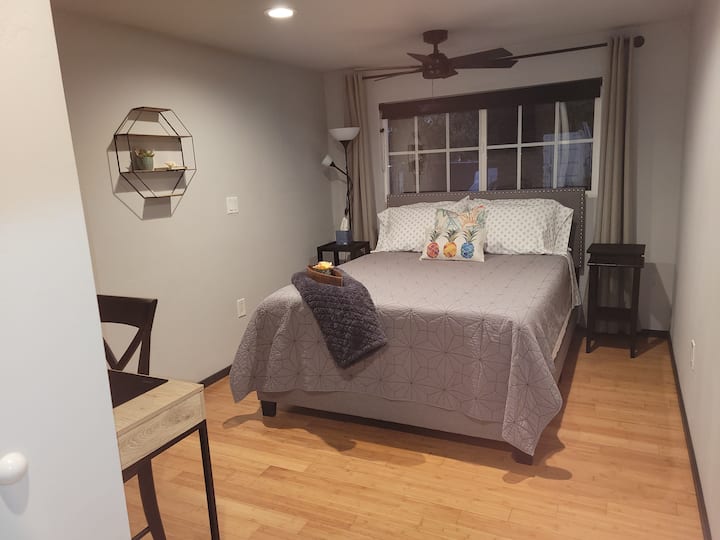 Queen Size Revitalized Dream Memory Mattress with Adjustable base.