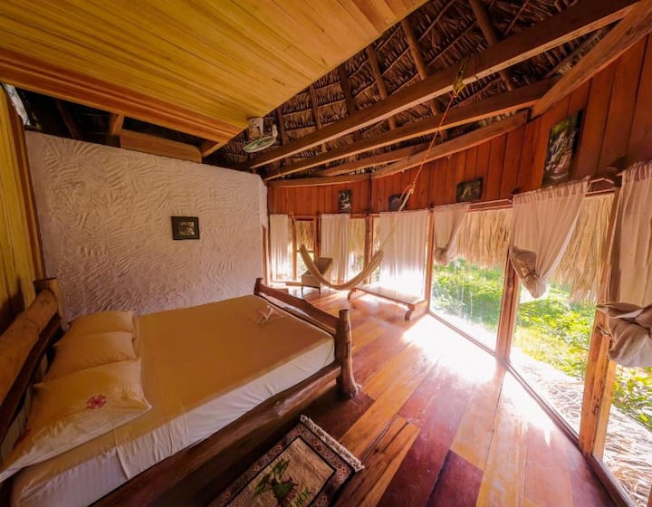 Hermosa Cabaña En La Selva Lacandona - Petén