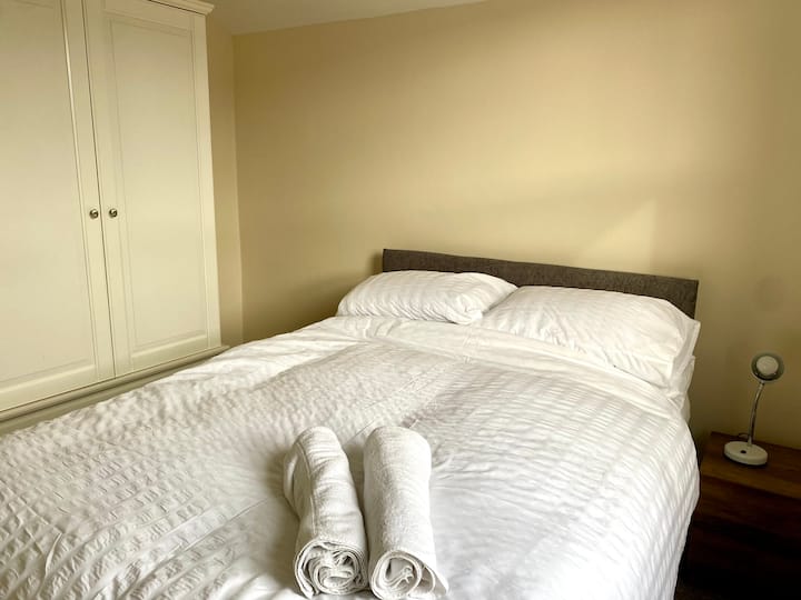 Tweepersoonsbed - bovenste verdieping