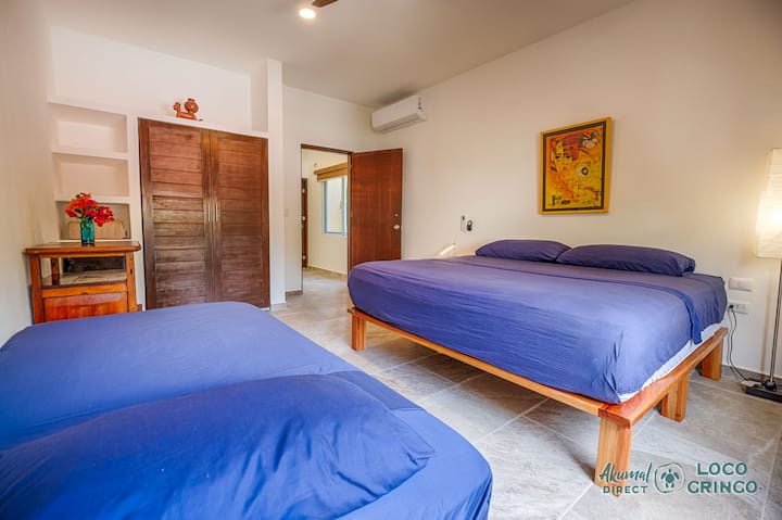 Chumba cha kulala cha 2 Floor King kilicho na kitanda kimoja