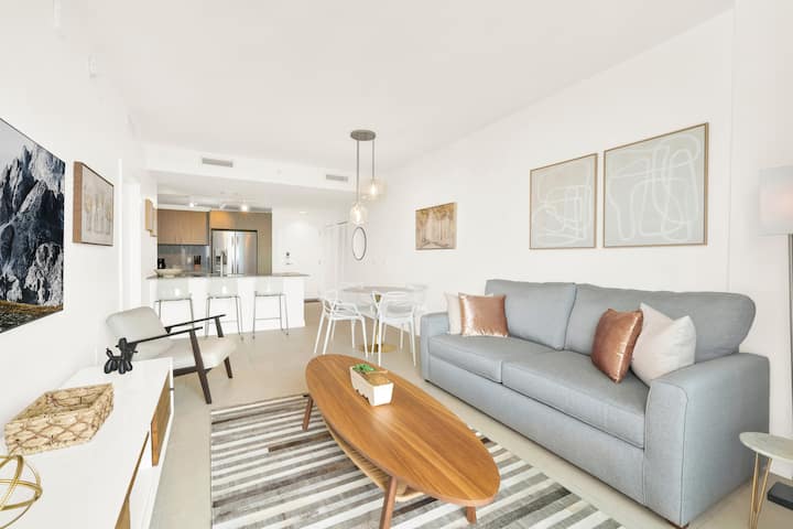 Apartment At Doral - Florida International University, Miami