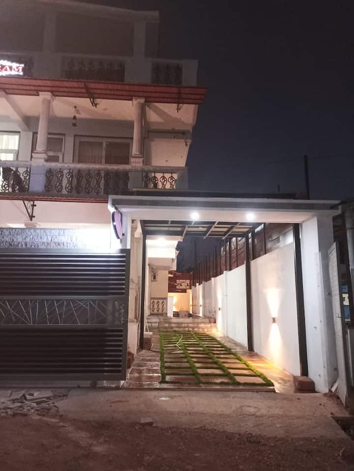Listing image 4