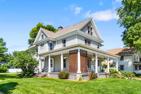 Historic Home near Downtown CF