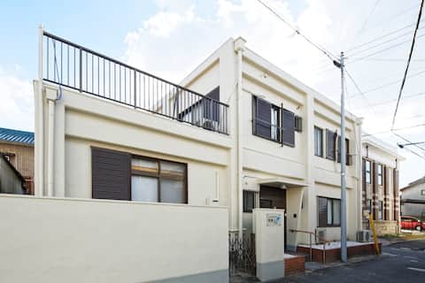 A barbecue area and accommodation for up to 15 people (families, clubs, corporate training, etc.)