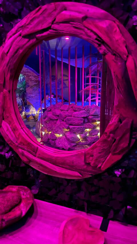 Suite Jungle avec jacuzzi et sauna privatifs 65m2