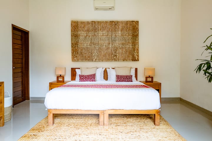 ห้องนอน 2 - สามารถจัดเป็นเตียงคิงไซส์หรือเตียงแฝดได้