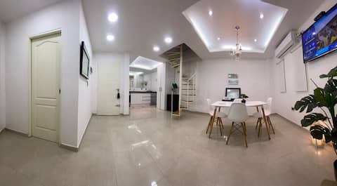 The house is minutes away from the airport.