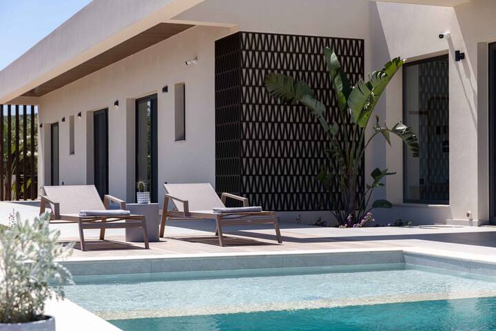 Villa Aglaea | Saltwater Pool & Amazing Seaview! gallery image 4