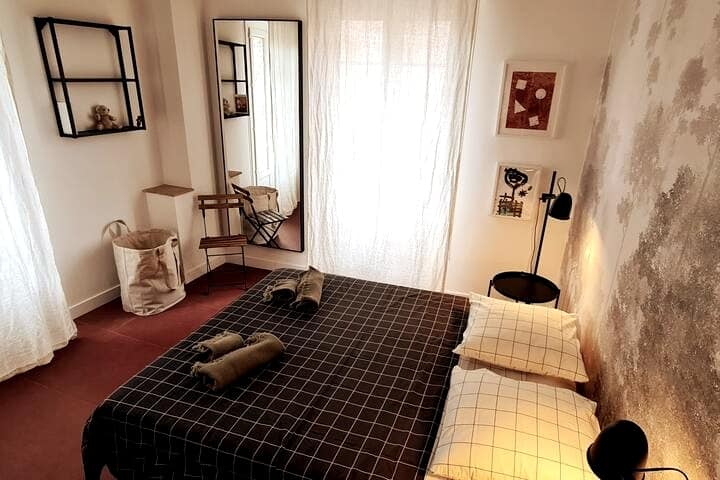 Habitación con cama doble 160x200 