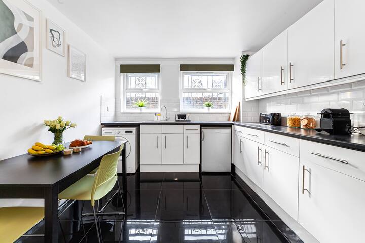 Arte Stays London managed Airbnb listing 2