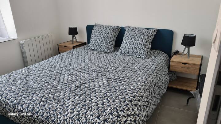 Спалня със 160x200 легло