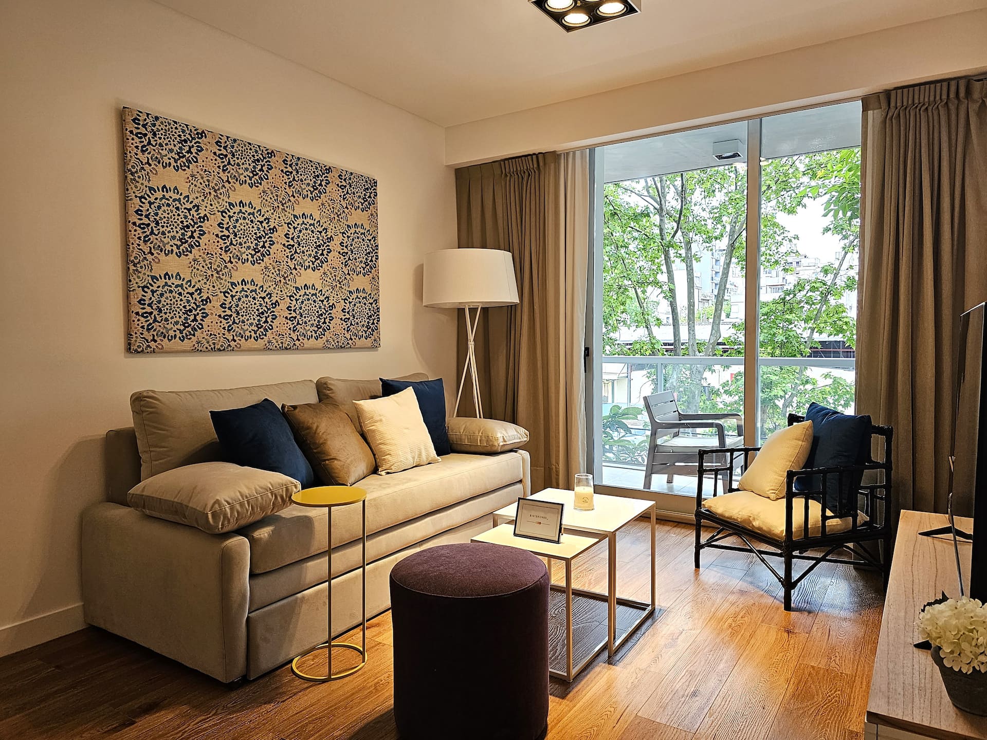 Luxurious Two-Room Apartment in Nuñez