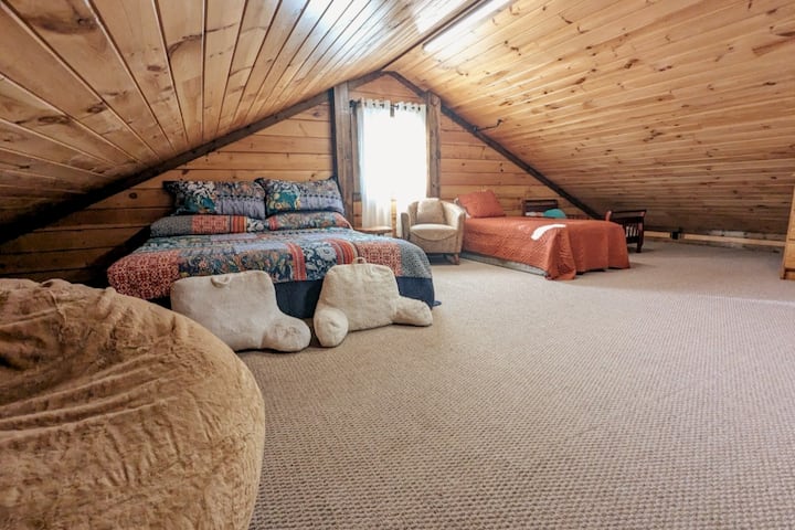 Loft area. Great space for families to rest, hang out and watch TV or play games.