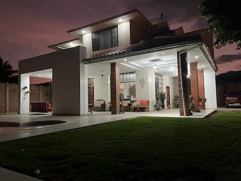 Casa Bonita in Catamayo-Loja