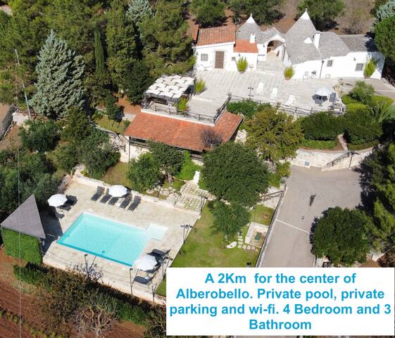 Trulli Bosco piscina esclusiva