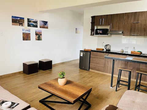 Cozy accommodation 5 minutes from the airport.