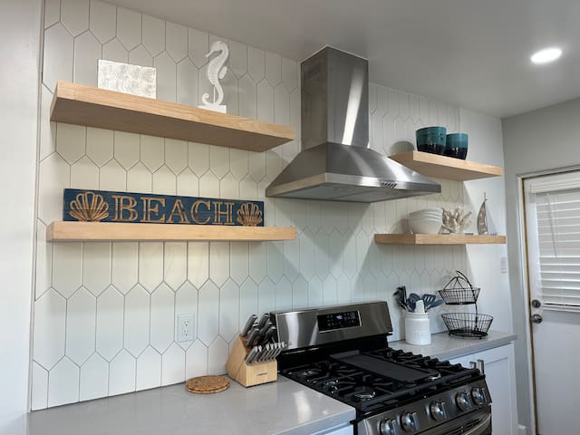 Ocean View 2 Bedroom Beach Bungalow