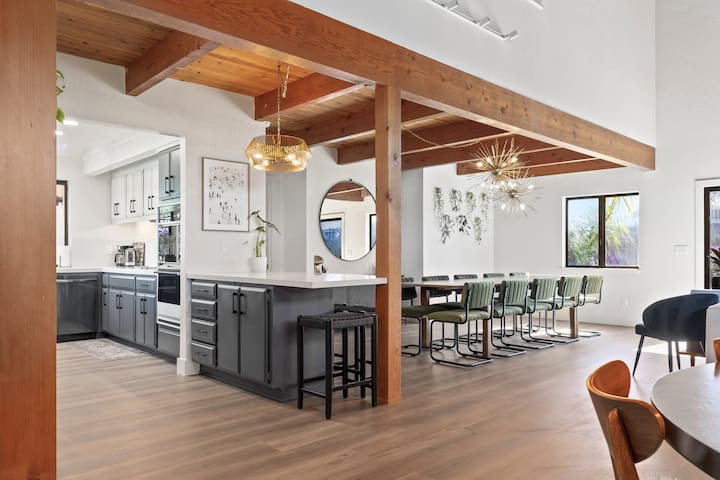 Westside Oasis in the heart of town