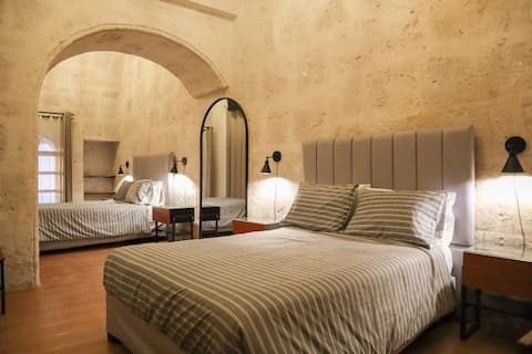 Executive Double Room - 2 Blocks Main Sqr.