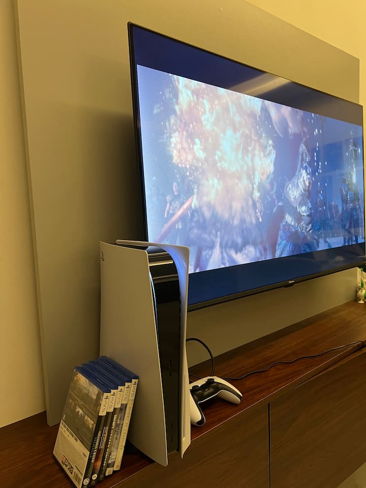 PS5 s 5 hernými CD, bude poskytnutá len na požiadanie.