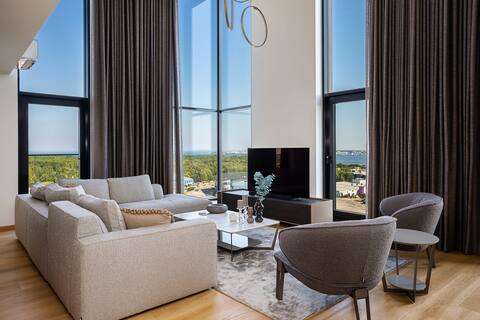 Penthouse in Tallinn: Luxurious Skyline Retreat