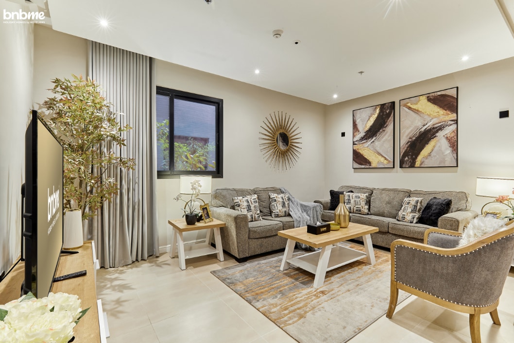 bnbmehomes | 3BR Suite with Private Balcony