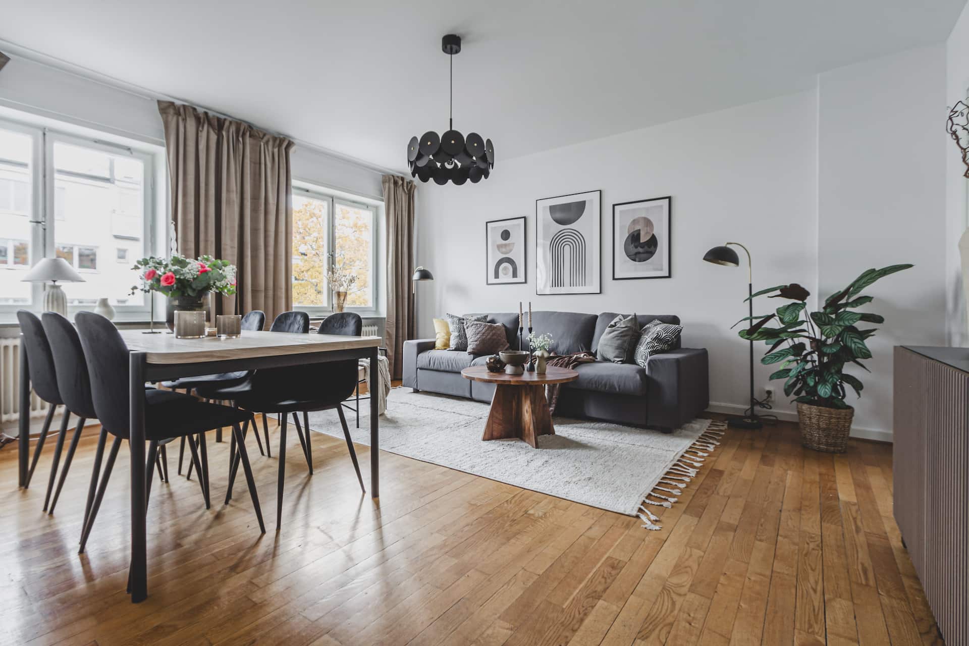 Flat in calm suburb, 10 min to city