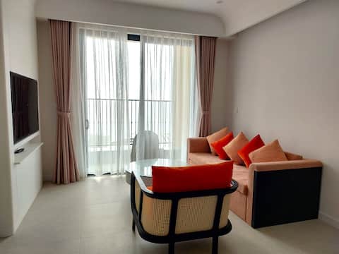 Luxury 02Bedroom_2bathroom_ sunset town