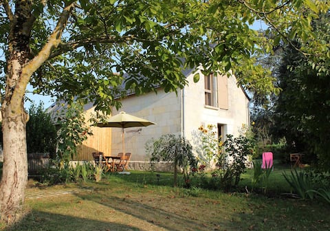 Successful Airbnb property: Simples Escales: nature, relaxation and sauna in Gennes Val De Loire