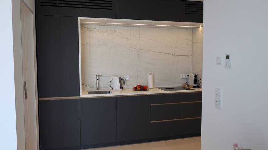 Apartment 16 gallery image 2