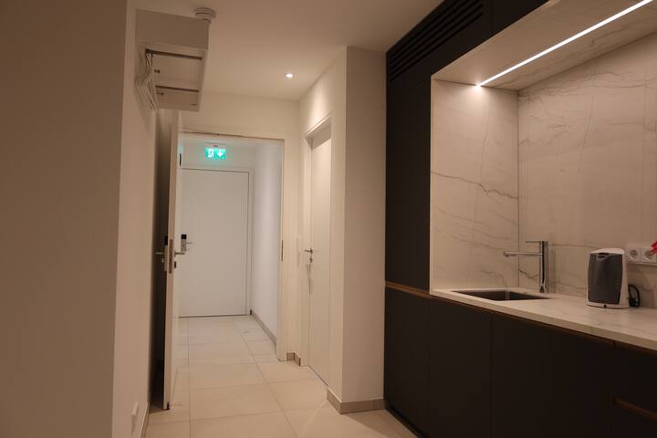 Apartment 22 gallery image 5