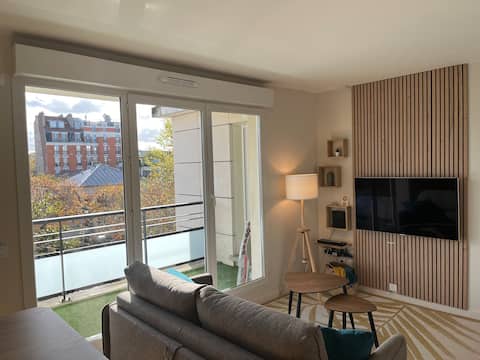 Apartment near Paris, 3 minutes metro, Parking