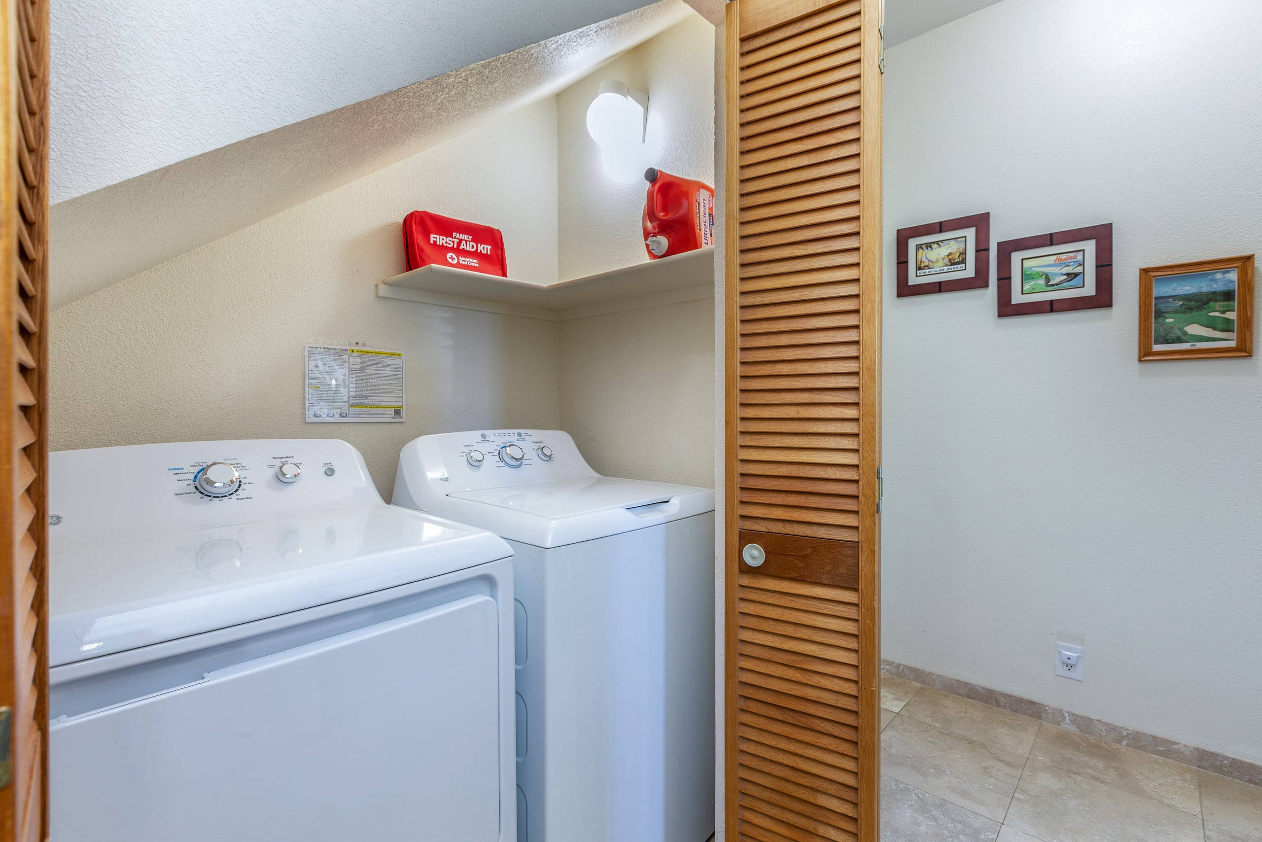 Home in Princeville · ★4.83 · 4 bedrooms · 5 beds · 2.5 baths - Image 14