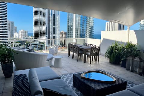 Private Sky Terrace Classic Penthouse 2 Car Parks