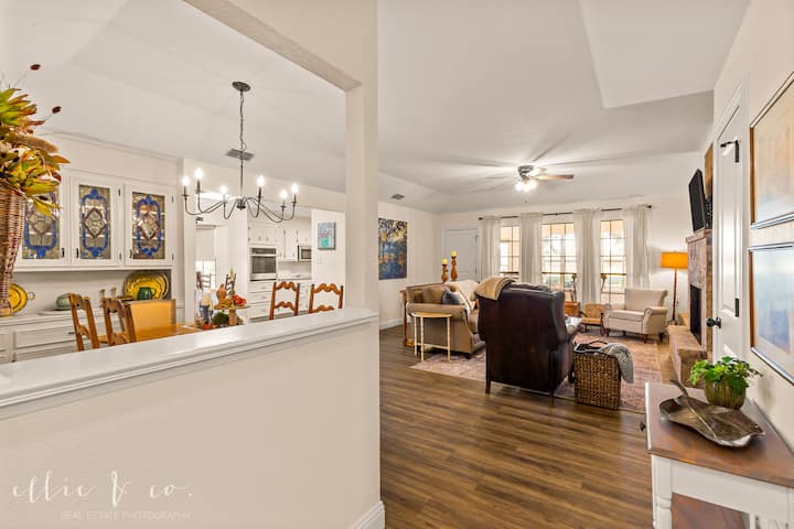 The Buffalo Gap Bungalow-pet Friendly! - Park Residence, Texas
