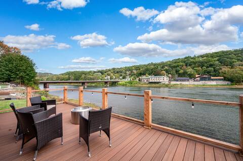 NEW Riverfront | Walk to Foxburg | Bike/Kayak |