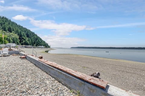 Waterfront Cottage | Kayaks | Hot Tub | Fire Pit