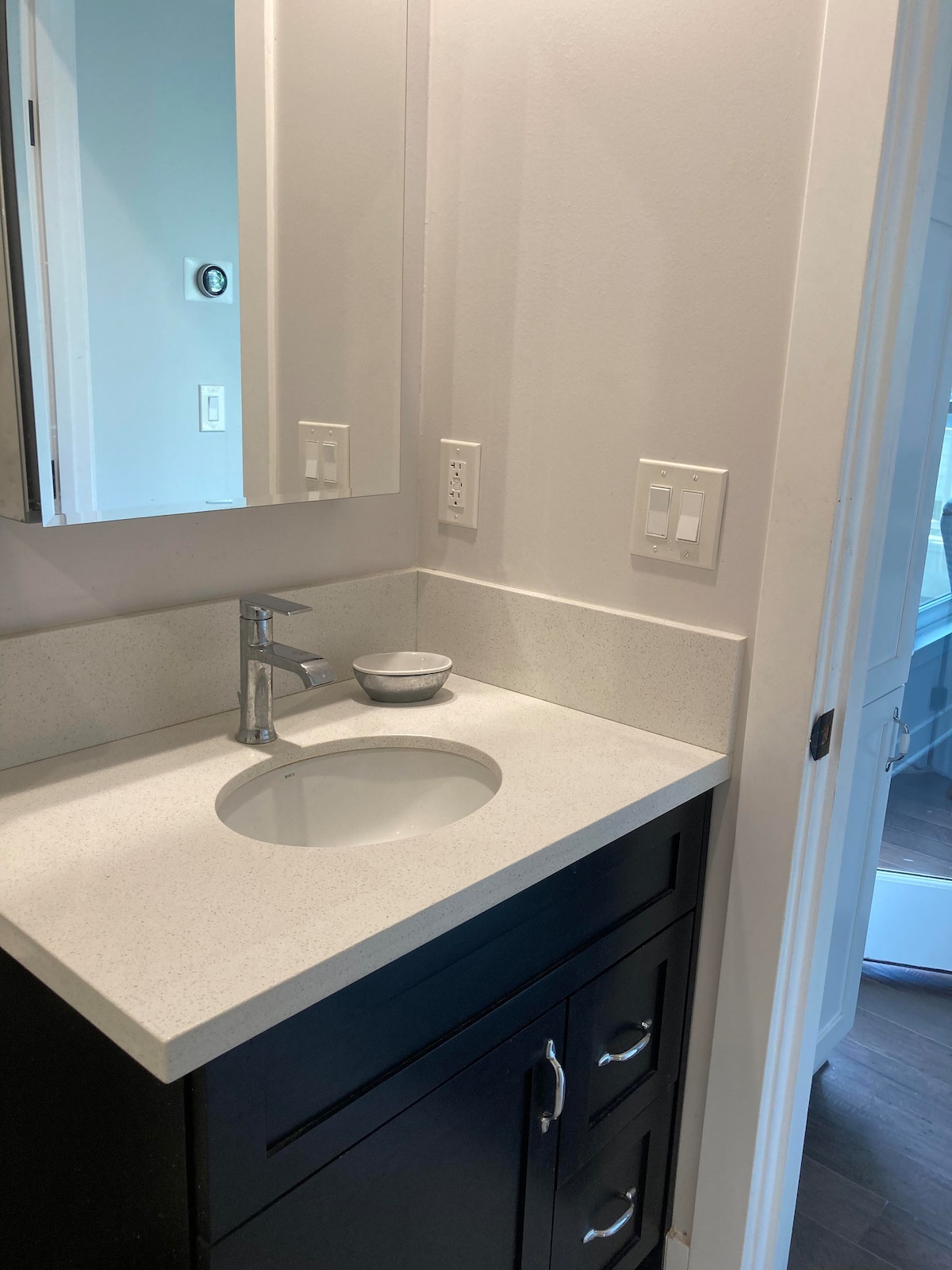 LA Getaway - Apartments for Rent in Los Angeles, California