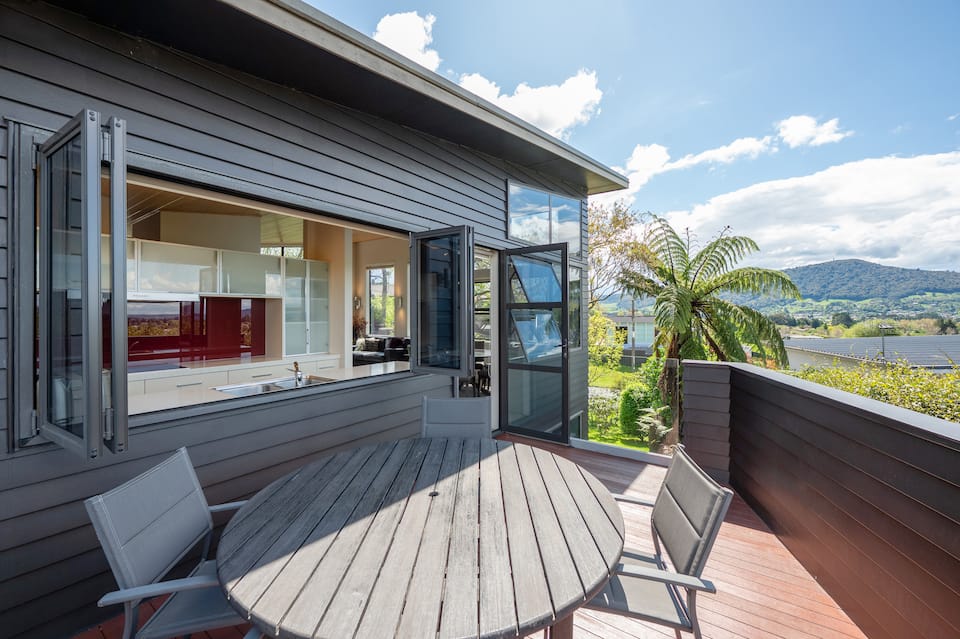 Rotorua District Holiday Rentals & Homes - New Zealand | Airbnb