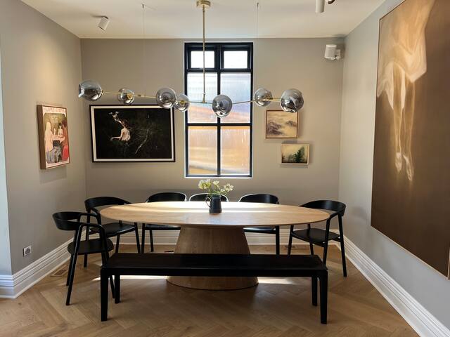 Art House – Luxe family Villa in Mosman with pool gallery image 3