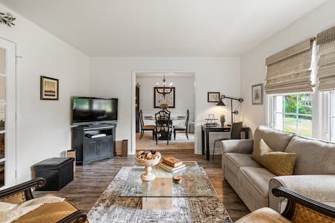 Hot Tub - Fire Pit - Single Level Ranch